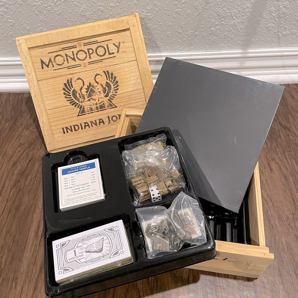 Indiana Jones Monopoly wooden storage box game set